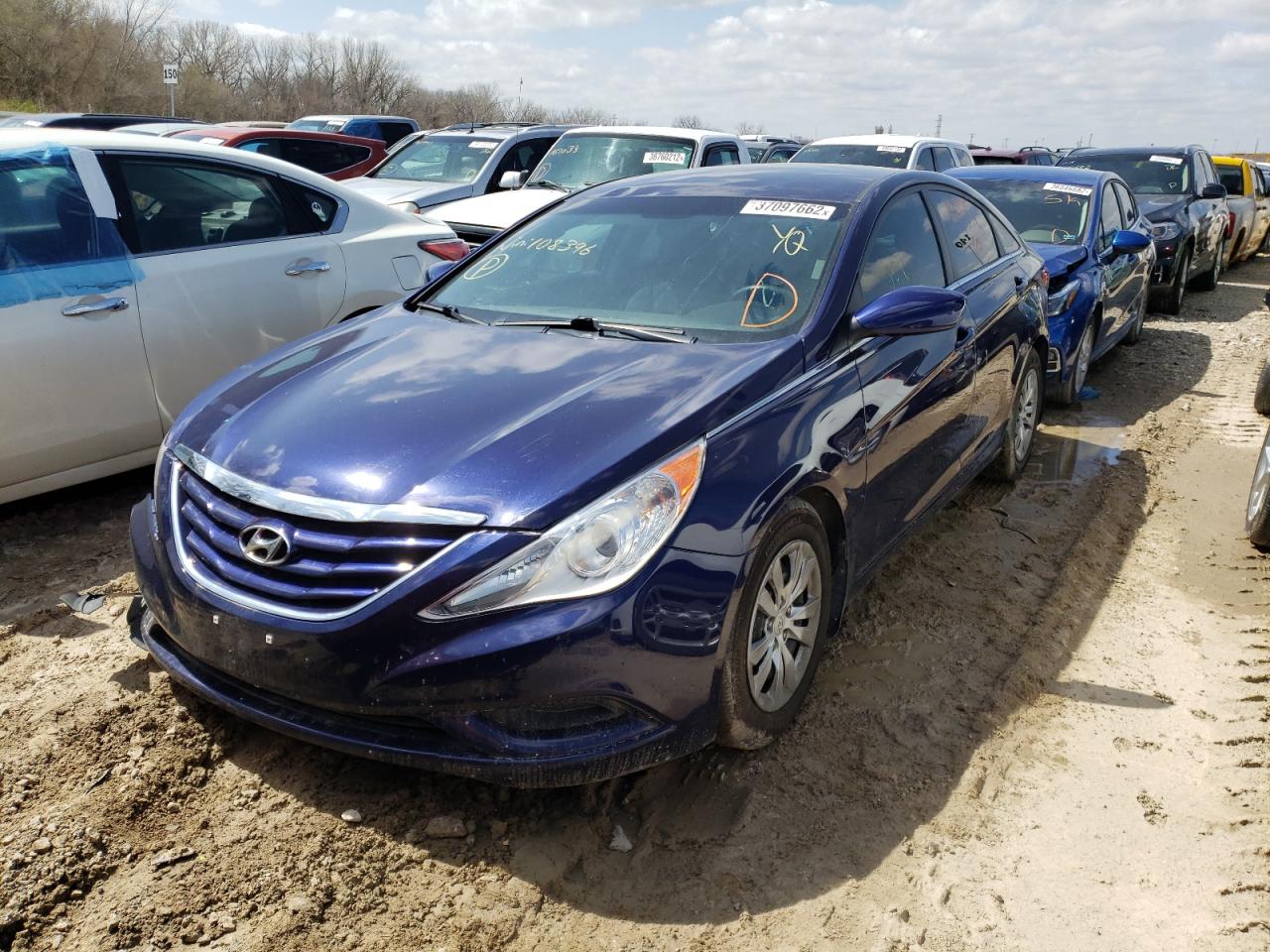 Photo 2 from auction – 2011 HYUNDAI SONATA GLS with VIN 5NPEB4AC0BH108396