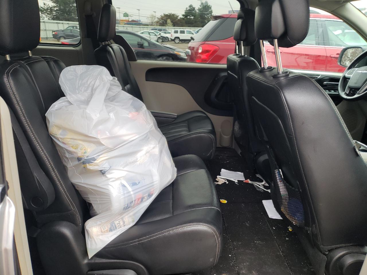 Photo 6 from auction – 2013 CHRYSLER TOWN & COU with VIN 2C4RC1BG9DR691183