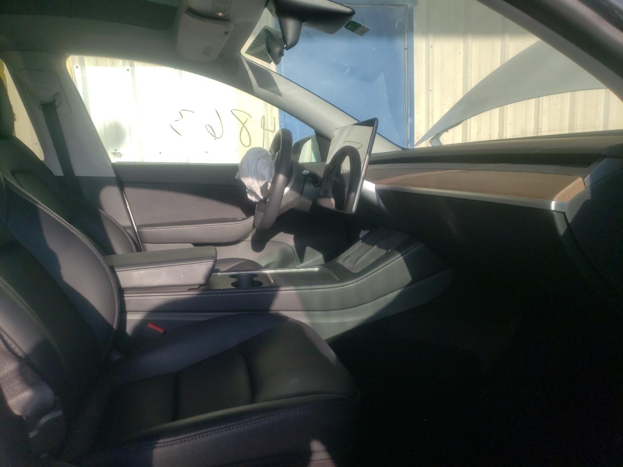 Photo 5 from auction – 2021 TESLA MODEL Y with VIN 5YJYGDEE0MF176239