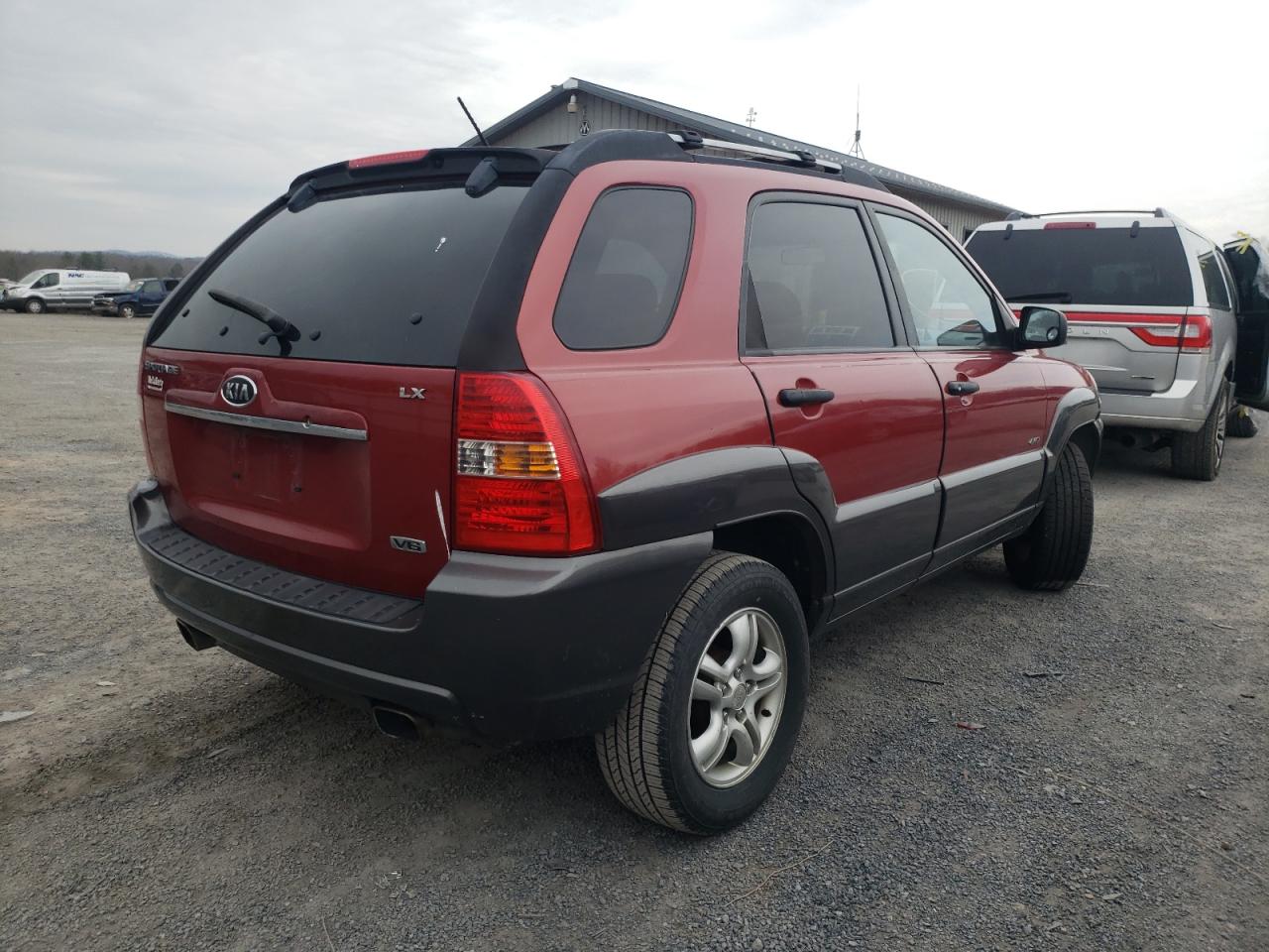 Photo 4 from auction – 2007 KIA SPORTAGE E with VIN KNDJE723777450459