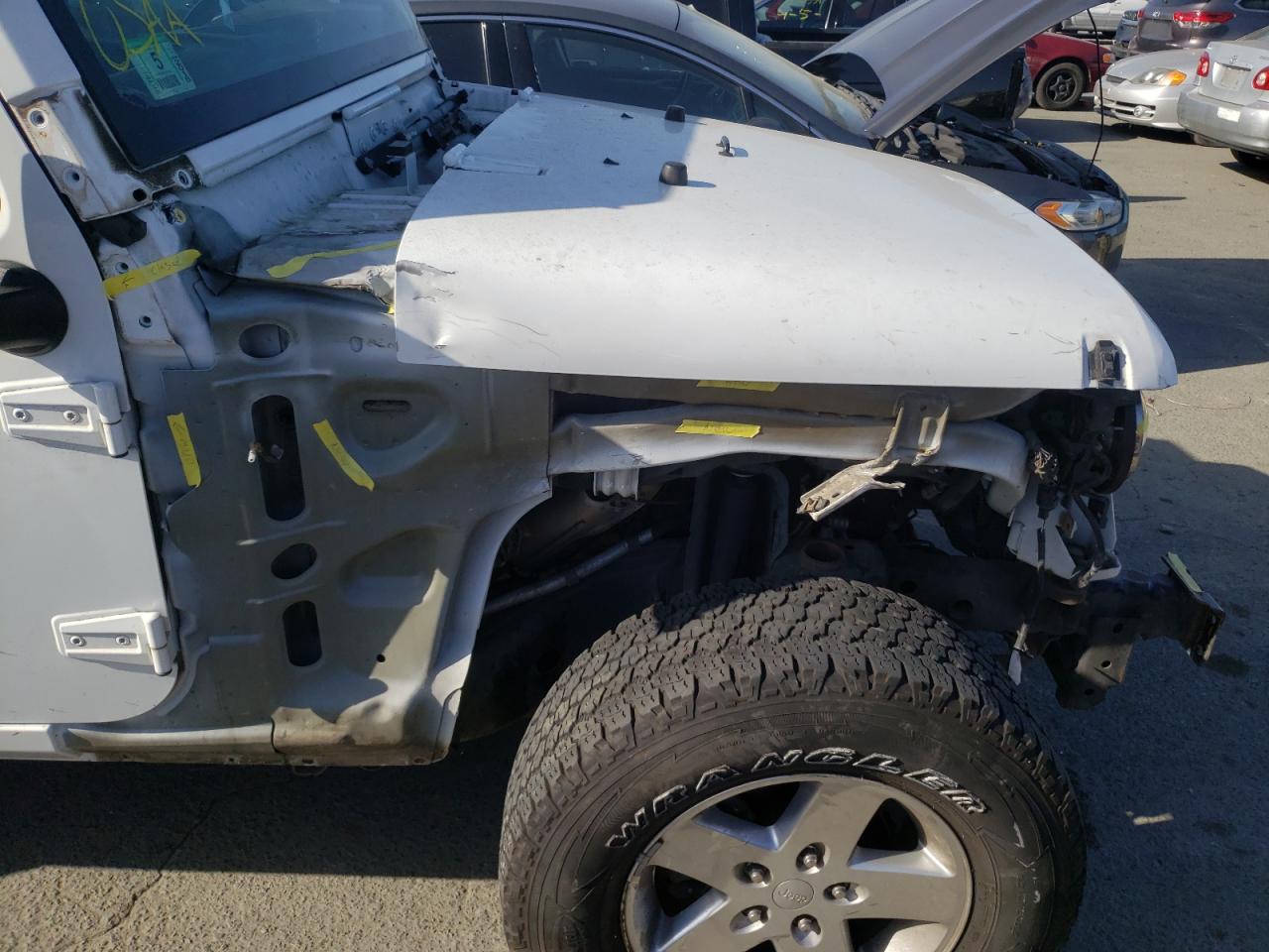 Photo 9 from auction – 2015 JEEP WRANGLER U with VIN 1C4BJWDG6FL550441