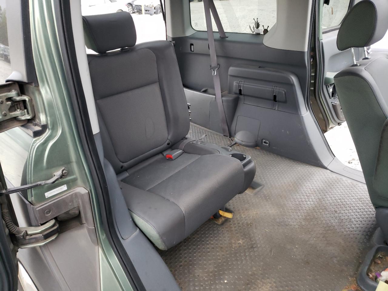Photo 6 from auction – 2004 HONDA ELEMENT EX with VIN 5J6YH28544L024419