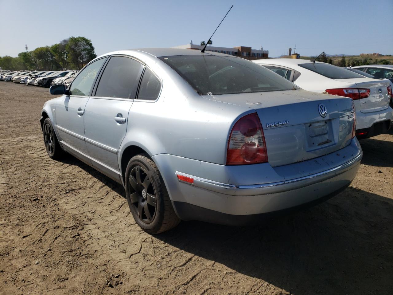 Photo 3 from auction – 2002 VOLKSWAGEN PASSAT GLX with VIN WVWTH63B22P170800