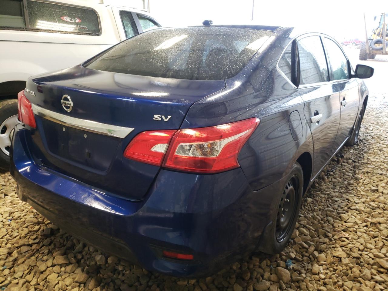 Photo 4 from auction – 2017 NISSAN SENTRA S with VIN 3N1AB7AP8HY371740