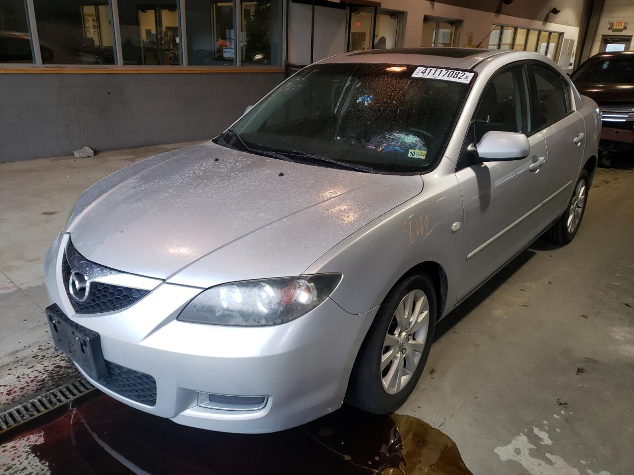 Photo 2 from auction – 2007 MAZDA 3 I with VIN JM1BK32FX71731870