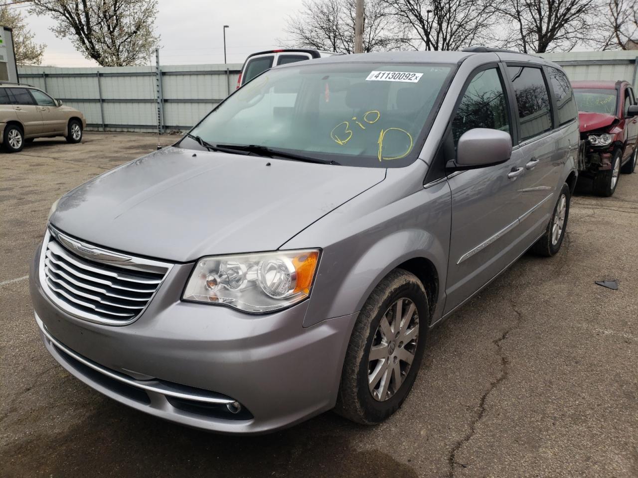 Photo 2 from auction – 2013 CHRYSLER TOWN & COU with VIN 2C4RC1BG9DR691183