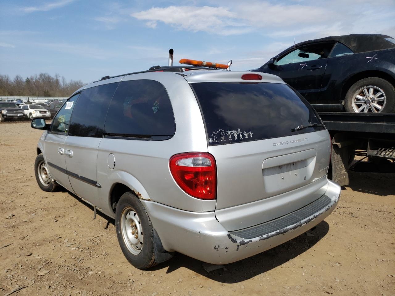 Photo 3 from auction – 2001 DODGE GRAND CARA with VIN 2B4GP44361R297348