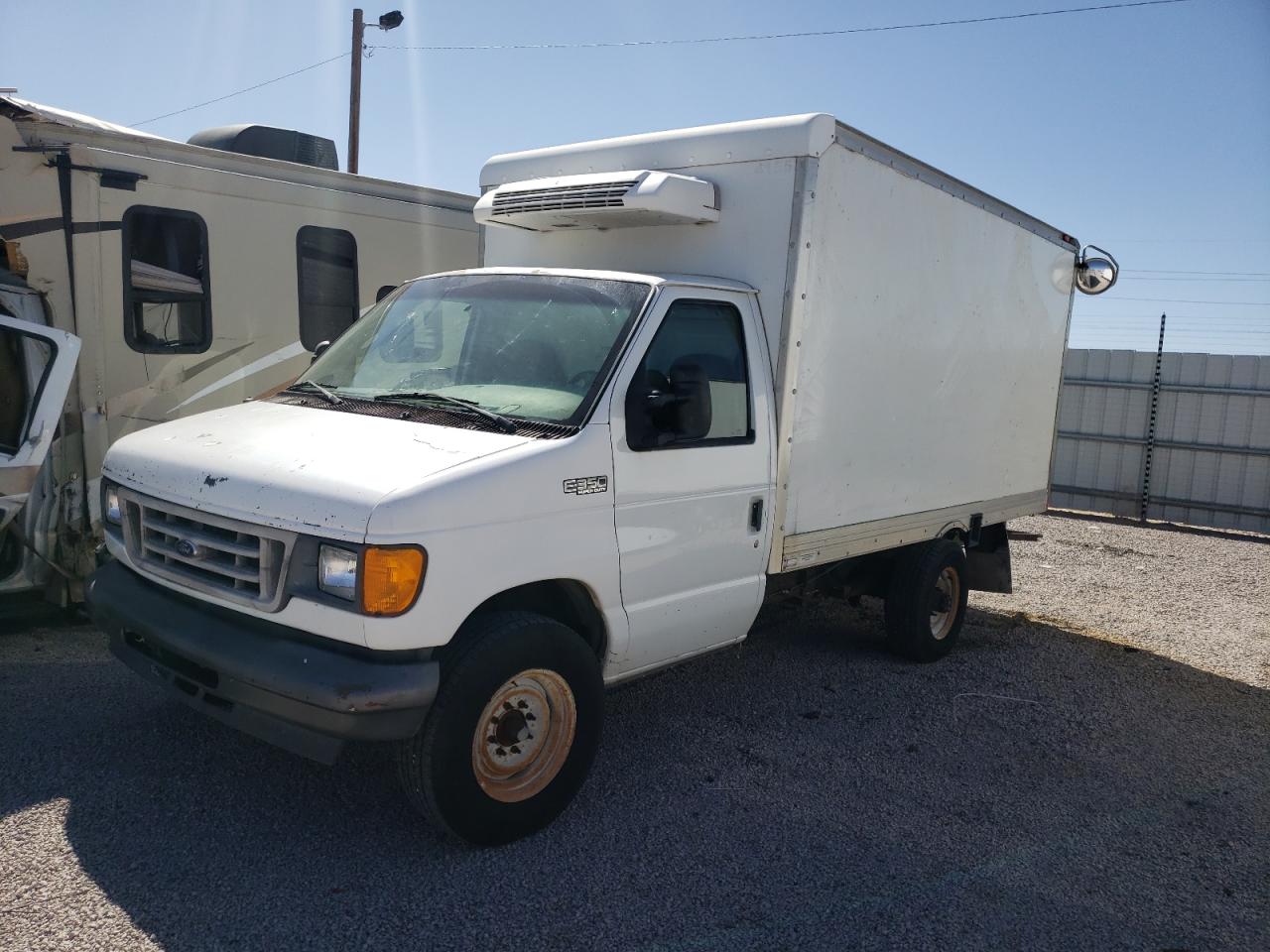 Photo 2 from auction – 2004 FORD ECONOLINE with VIN 1FDSE35L54HA52337