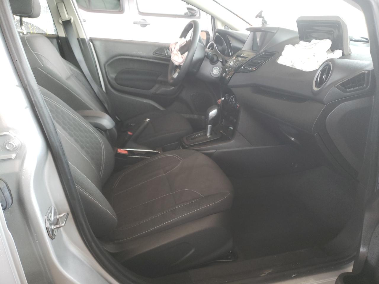 Photo 5 from auction – 2019 FORD FIESTA with VIN 3FADP4EJ6KM123541