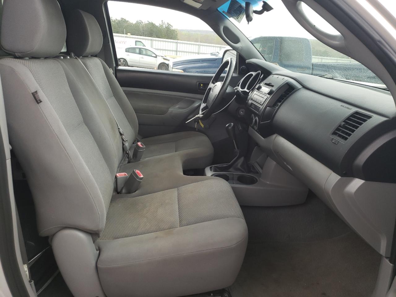 Photo 5 from auction – 2011 TOYOTA TACOMA with VIN 5TFPX4EN9BX004385