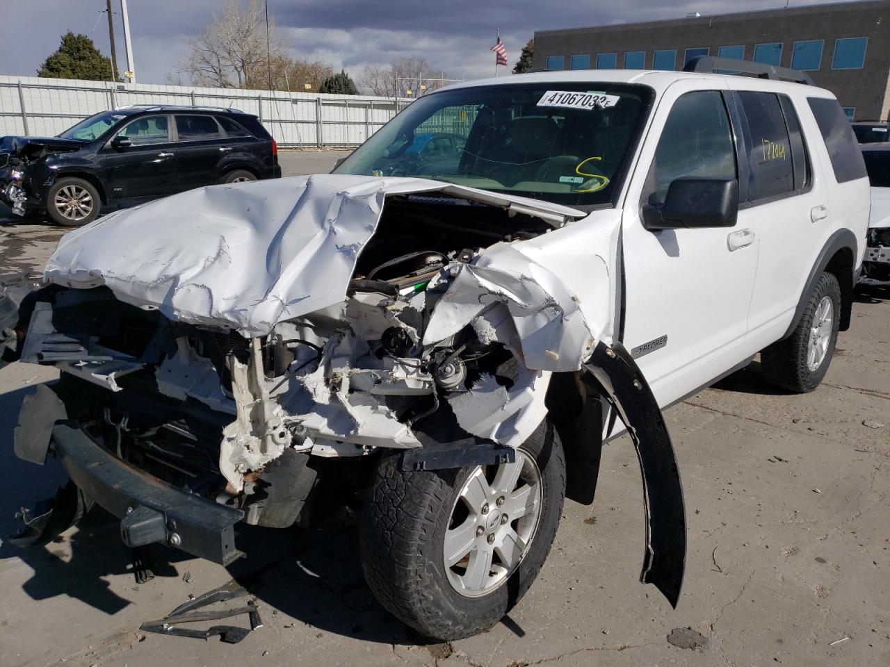 Photo 2 from auction – 2007 FORD EXPLORER X with VIN 1FMEU73E57UB11443