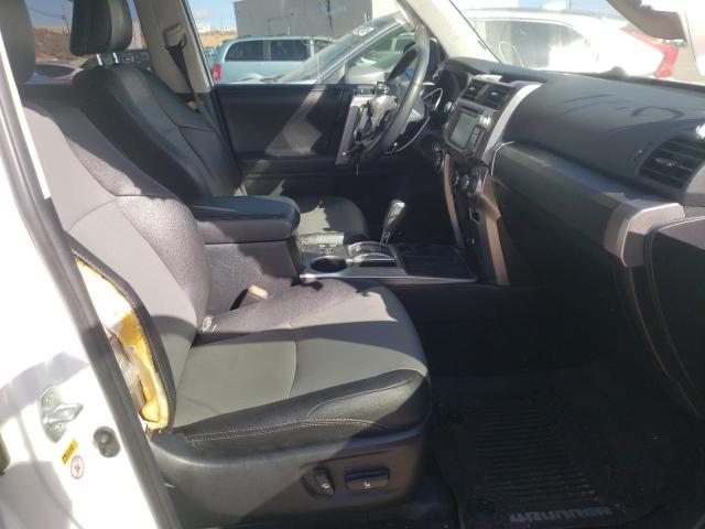 Photo 5 from auction – 2018 TOYOTA 4RUNNER SR with VIN JTEZU5JR7J5171365