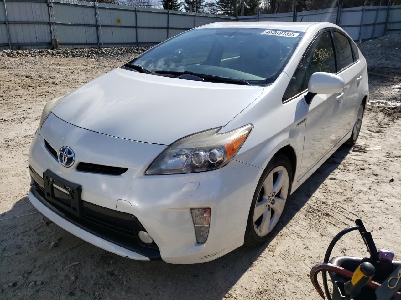 Photo 2 from auction – 2013 TOYOTA PRIUS with VIN JTDKN3DU3D0343979