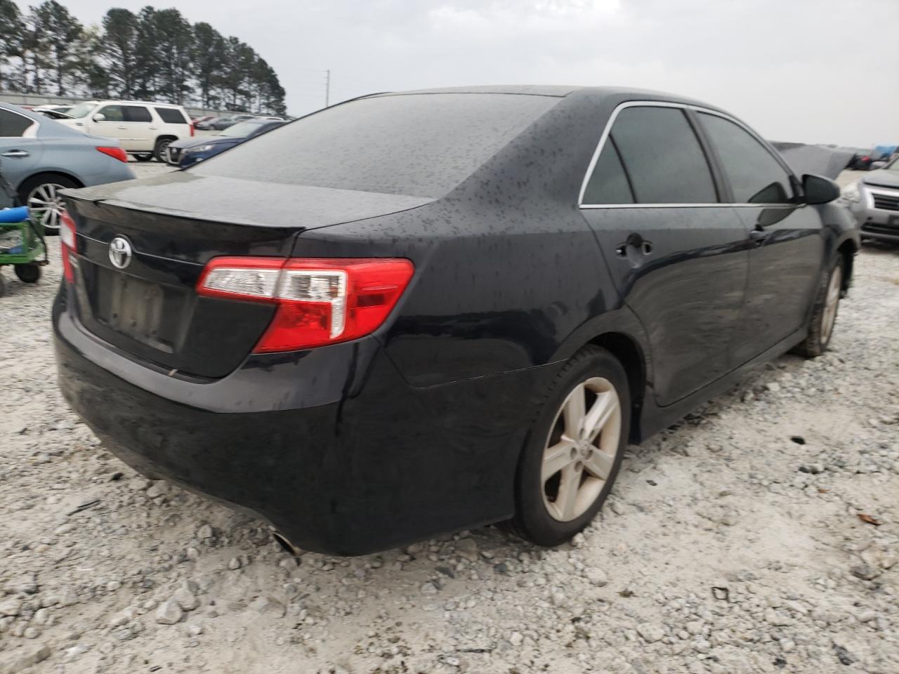 Photo 4 from auction – 2013 TOYOTA CAMRY with VIN 4T1BF1FK8DU285532