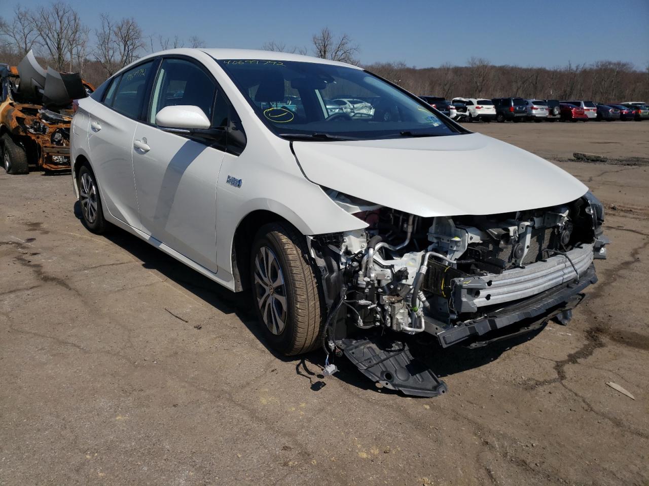 TOYOTA PRIUS PRIM 2020 with VIN JTDKARFP7L3148342 - Photo from auction