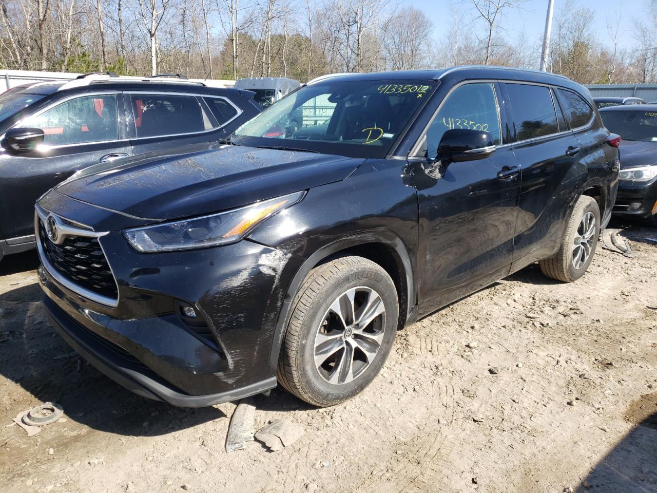 Photo 2 from auction – 2021 TOYOTA HIGHLANDER with VIN 5TDGZRAH7MS040558