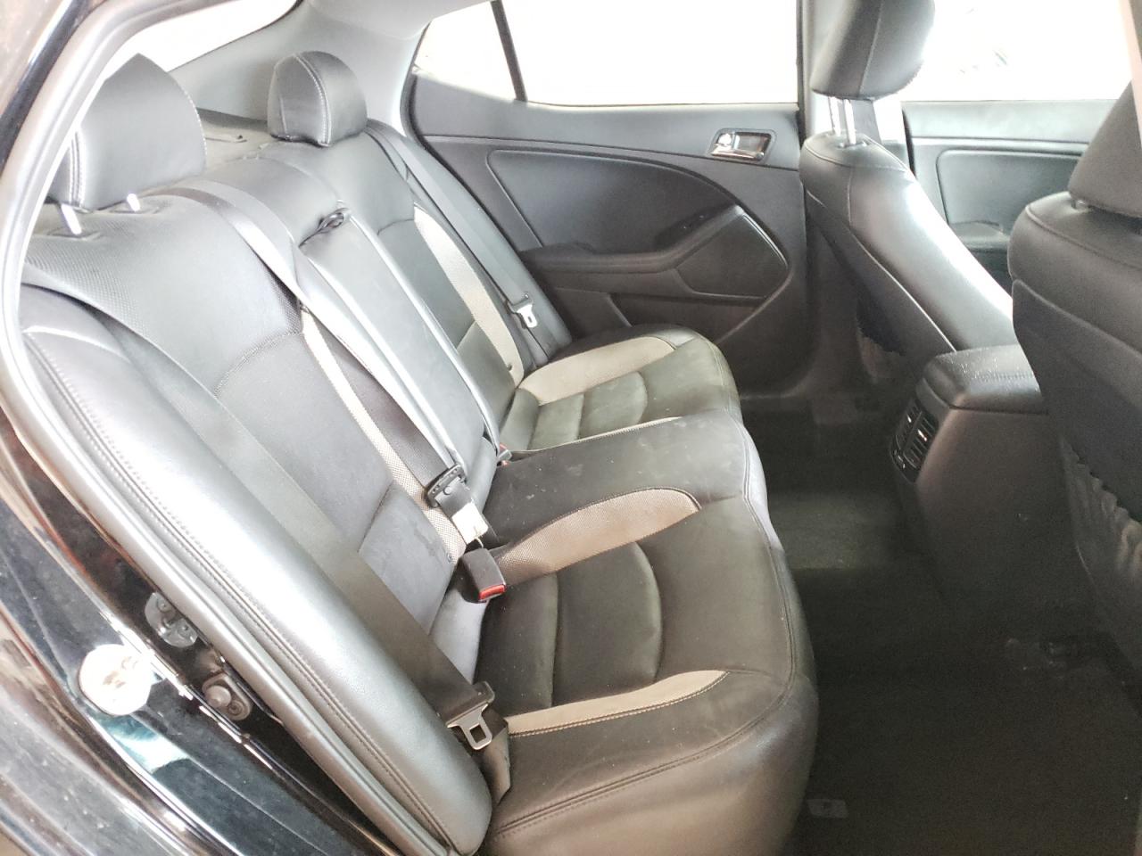 Photo 6 from auction – 2013 KIA OPTIMA SX with VIN 5XXGR4A67DG239211