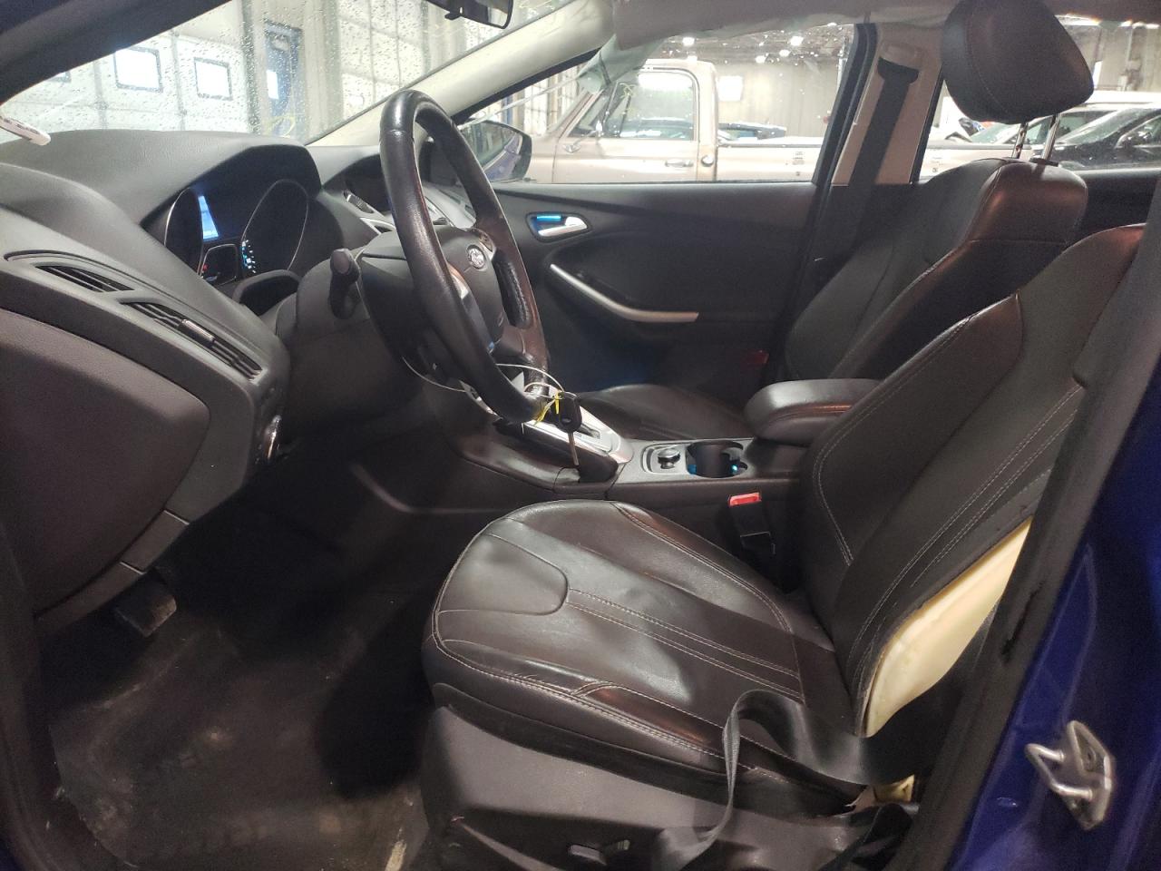 Photo 5 from auction – 2014 FORD FOCUS SE with VIN 1FADP3K20EL169282