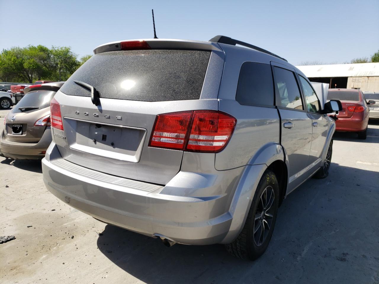 Photo 4 from auction – 2018 DODGE JOURNEY SE with VIN 3C4PDCAB1JT448336