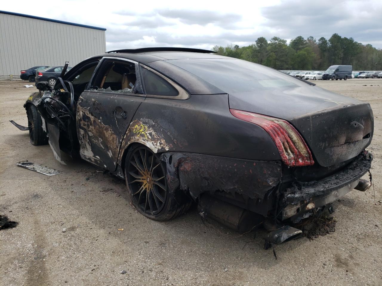 Photo 3 from auction – 2011 JAGUAR XJL SUPERC with VIN SAJWA2GE6BMV10127