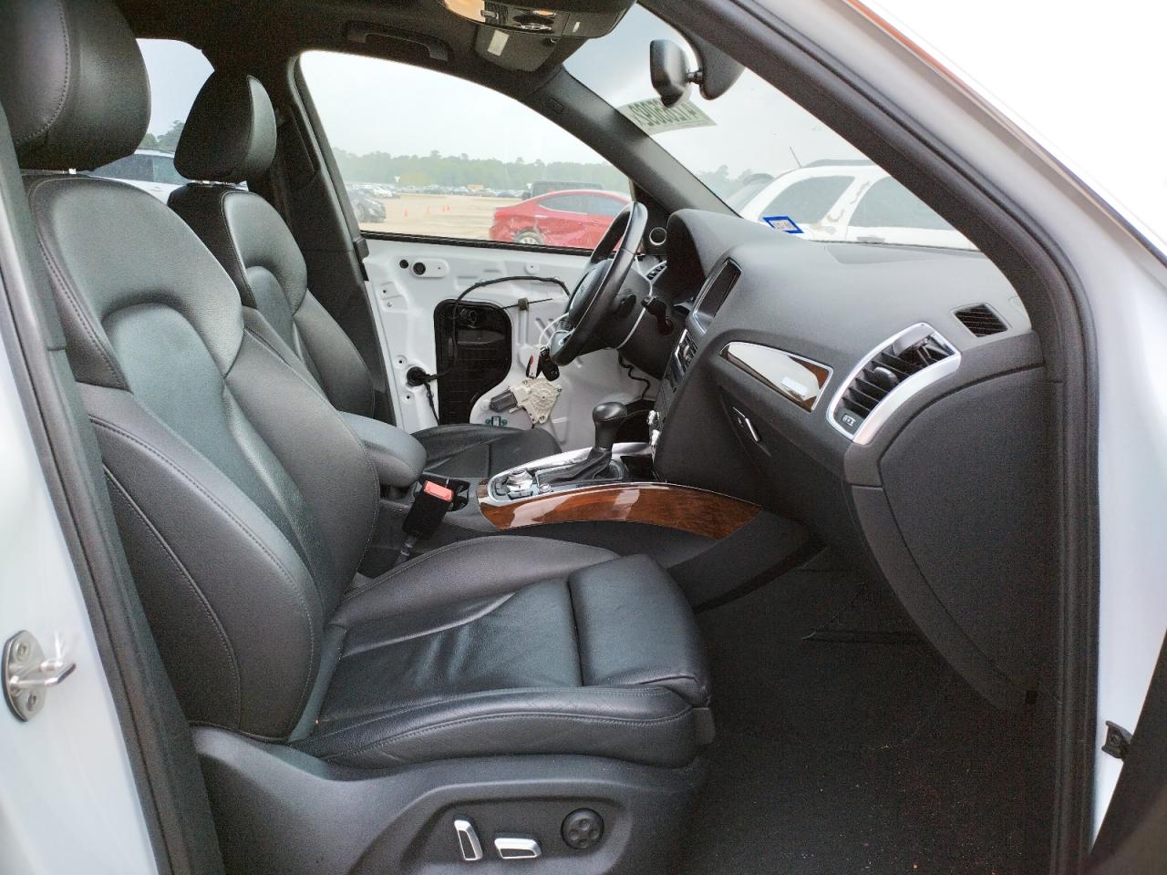 Photo 5 from auction – 2015 AUDI Q5 PREMIUM with VIN WA1DGAFP5FA098110