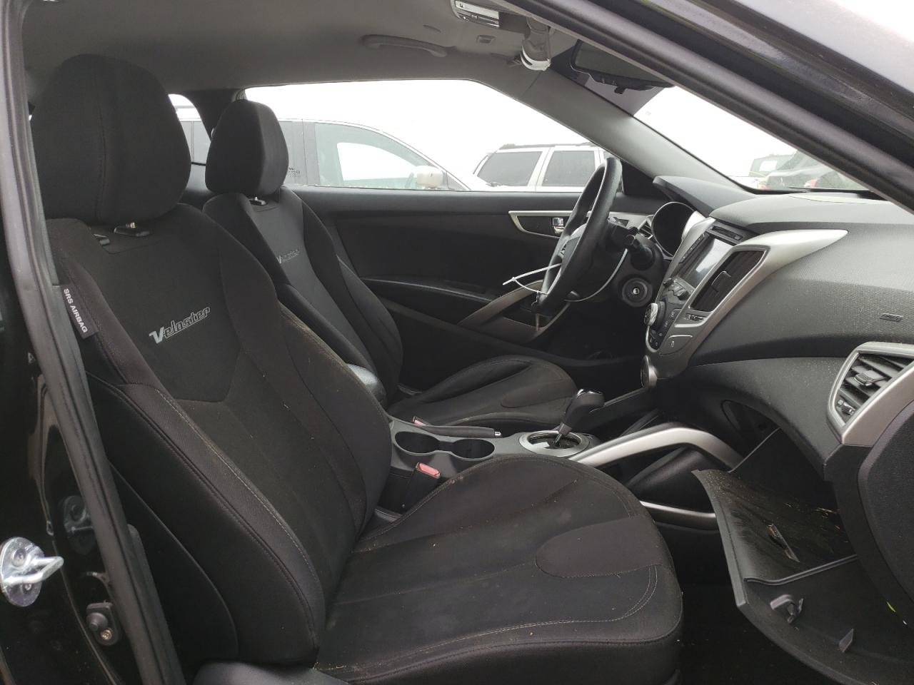 Photo 5 from auction – 2012 HYUNDAI VELOSTER with VIN KMHTC6ADXCU035937