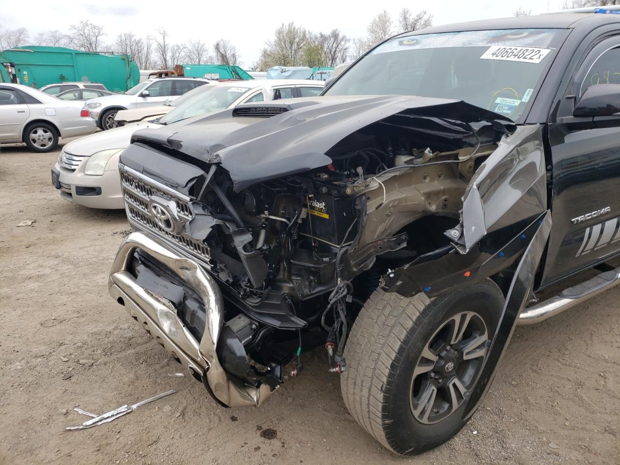 Photo 9 from auction – 2017 TOYOTA TACOMA DOU with VIN 3TMDZ5BN2HM013922