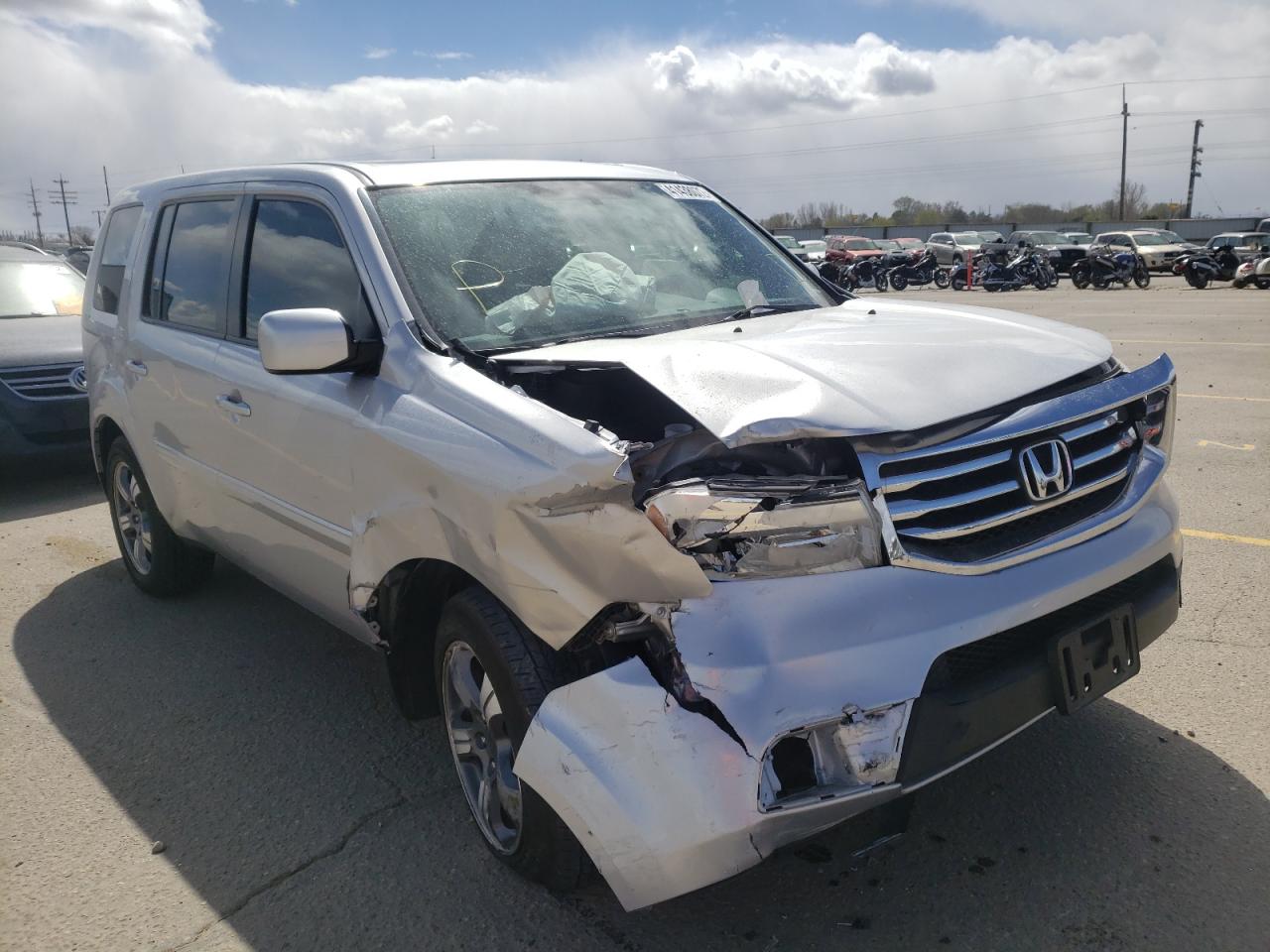 HONDA PILOT SE 2015 with VIN 5FNYF4H37FB074937 - Photo from auction