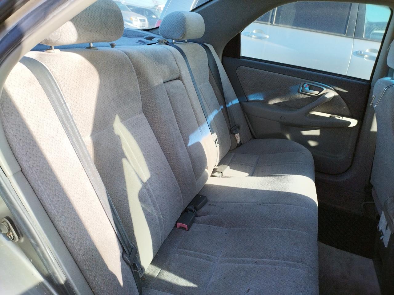 Photo 6 from auction – 2000 TOYOTA CAMRY CE with VIN JT2BG22K8Y0504377