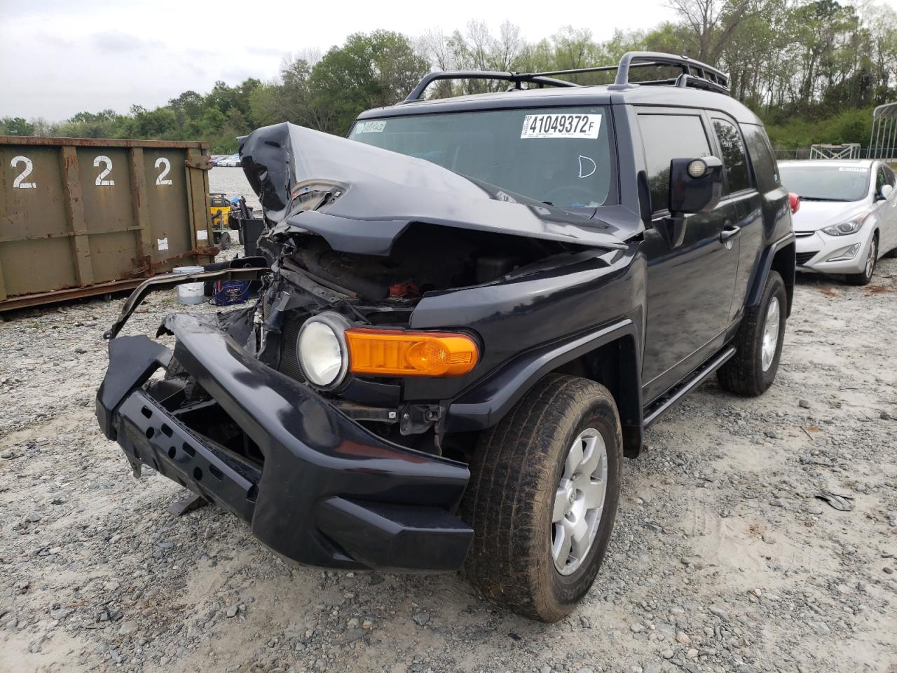 Photo 2 from auction – 2007 TOYOTA FJ CRUISER with VIN JTEBU11F070028652