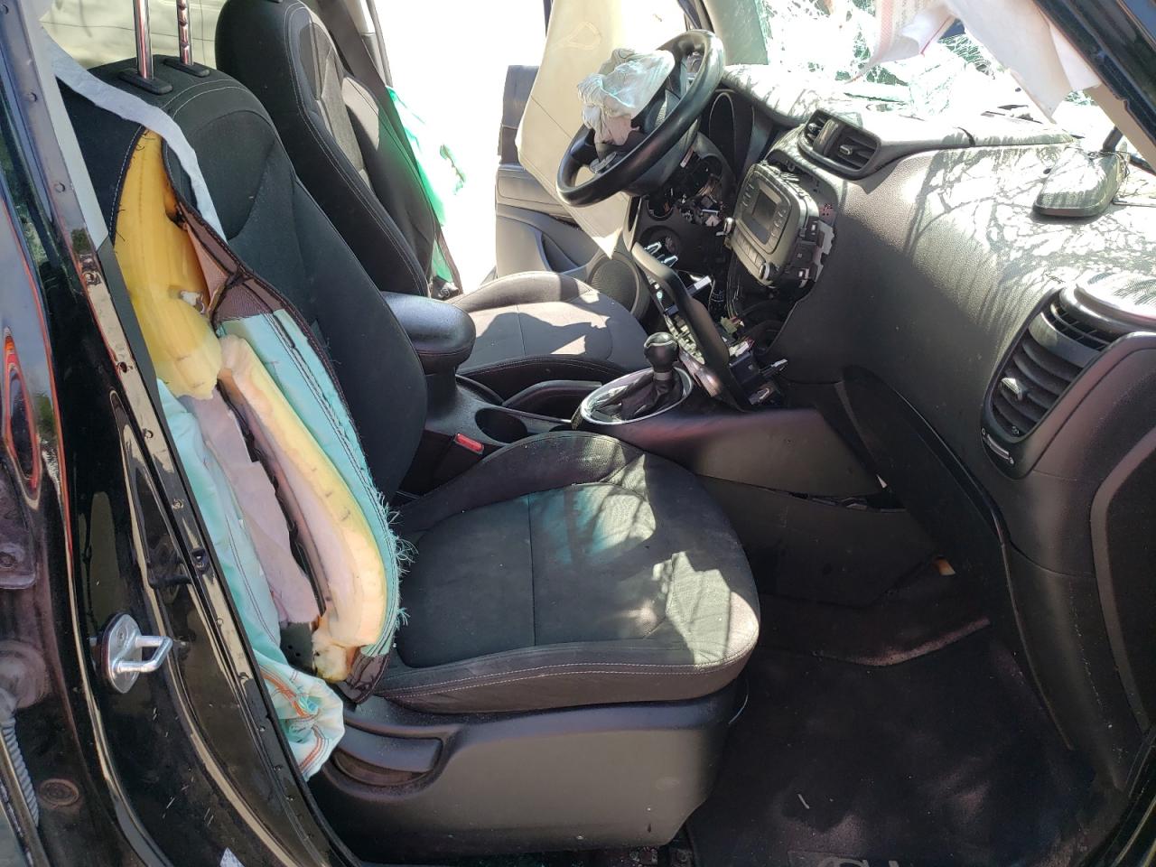 Photo 5 from auction – 2014 KIA SOUL with VIN KNDJN2A24E7001135