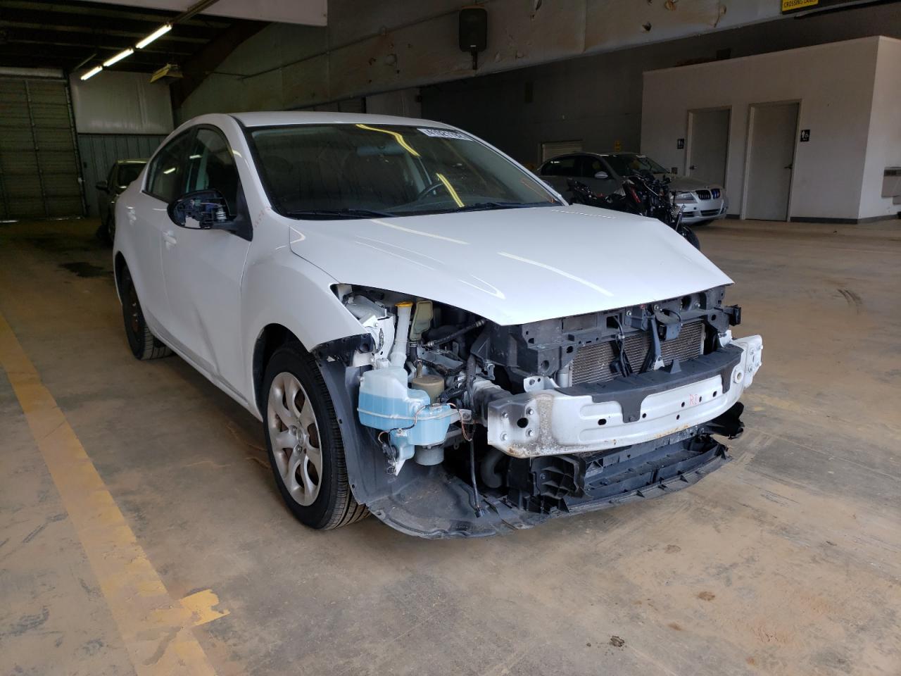 MAZDA 3 I 2013 with VIN JM1BL1UP5D1786732 - Photo from auction
