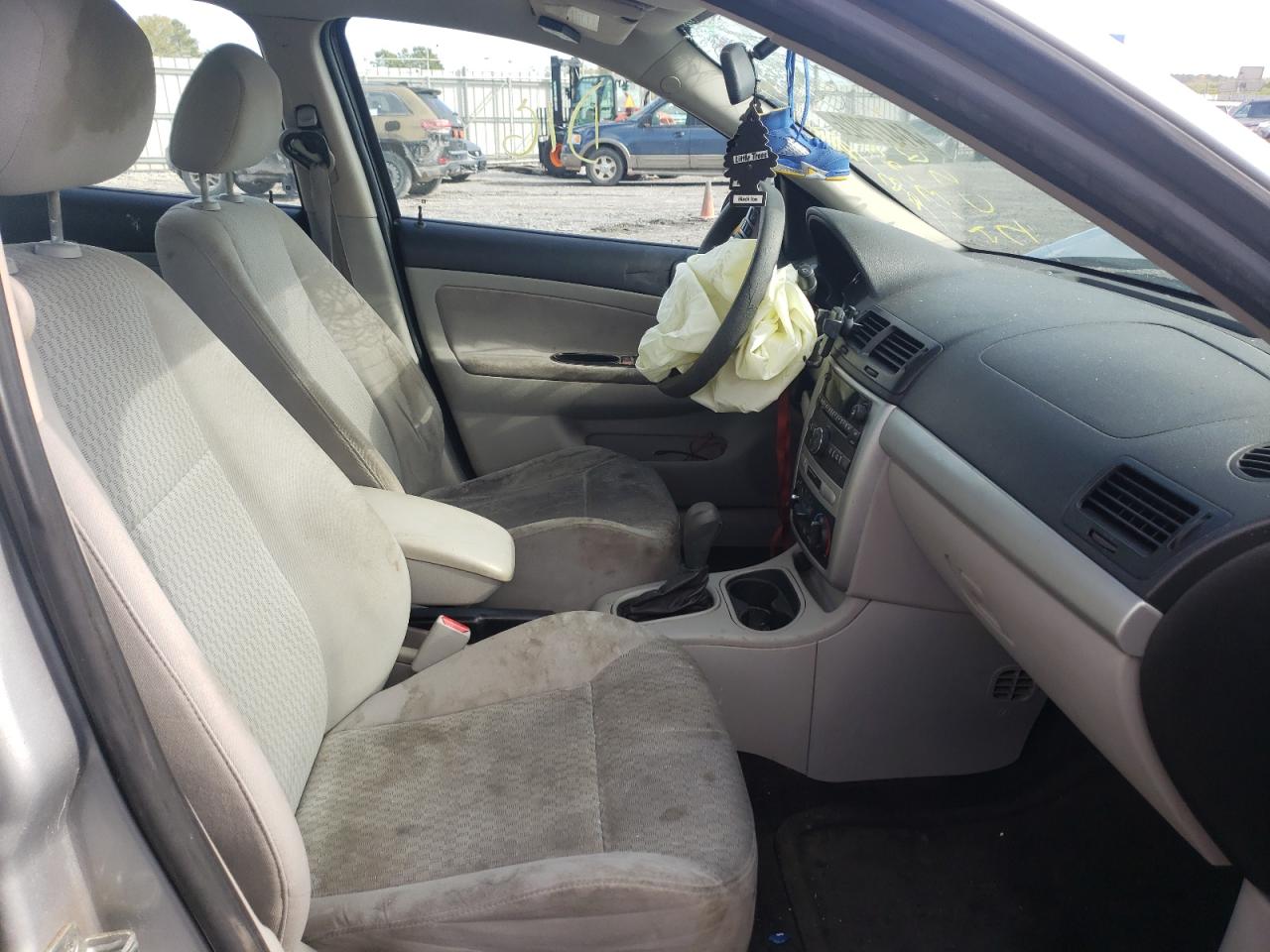 Photo 5 from auction – 2010 CHEVROLET COBALT 1LT with VIN 1G1AD5F53A7125374