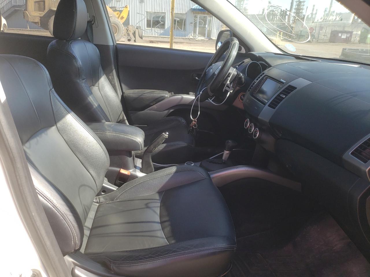 Photo 5 from auction – 2007 MITSUBISHI OUTLANDER with VIN JA4MT41X77Z602700