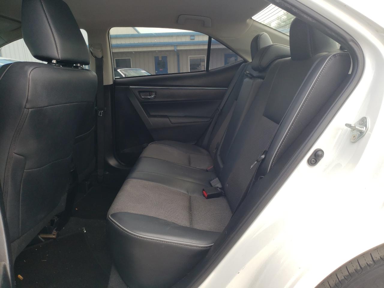 Photo 6 from auction – 2015 TOYOTA COROLLA L with VIN 5YFBURHE6FP240394