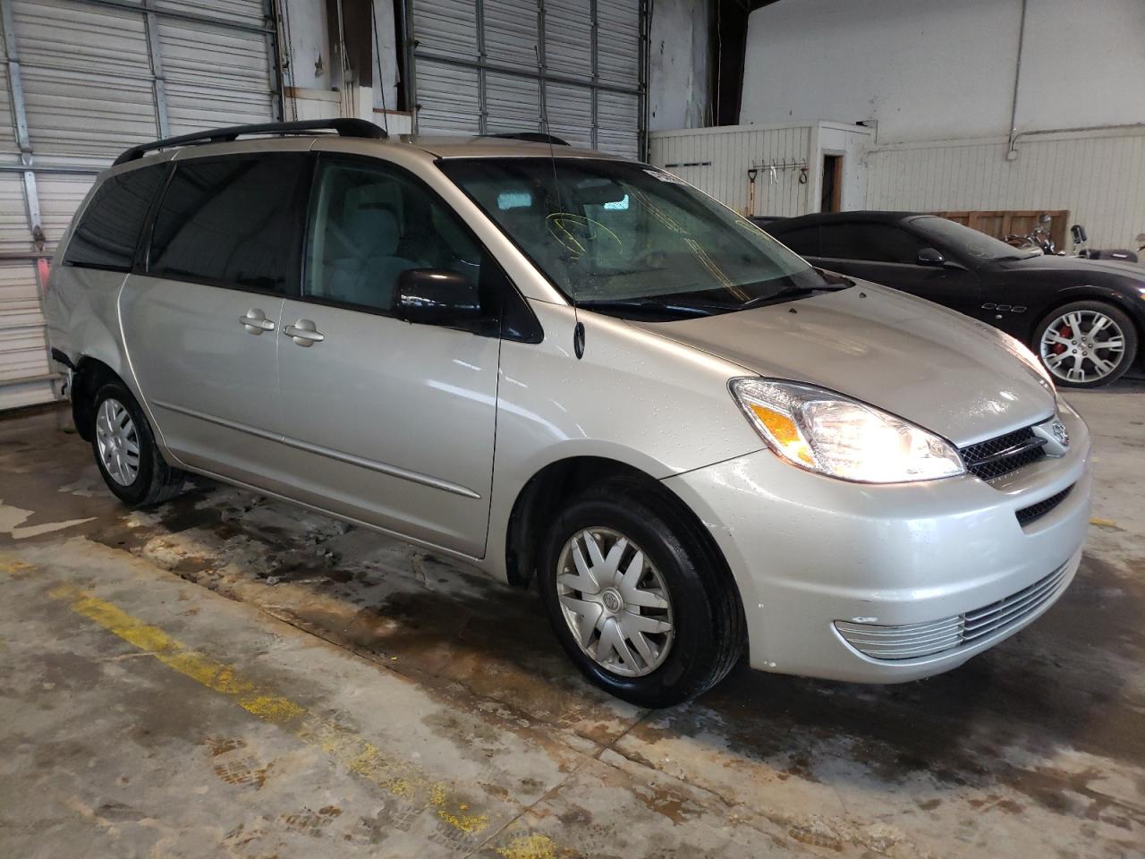 TOYOTA SIENNA CE 2005 with VIN 5TDZA23C25S330328 - Photo from auction