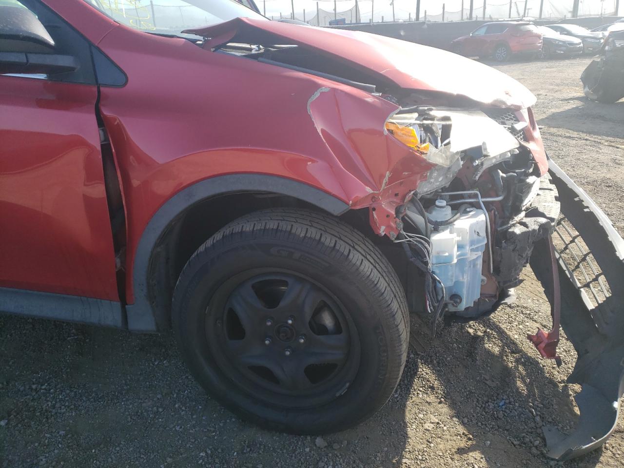 Photo 9 from auction – 2015 TOYOTA RAV4 LE with VIN 2T3BFREV3FW265550