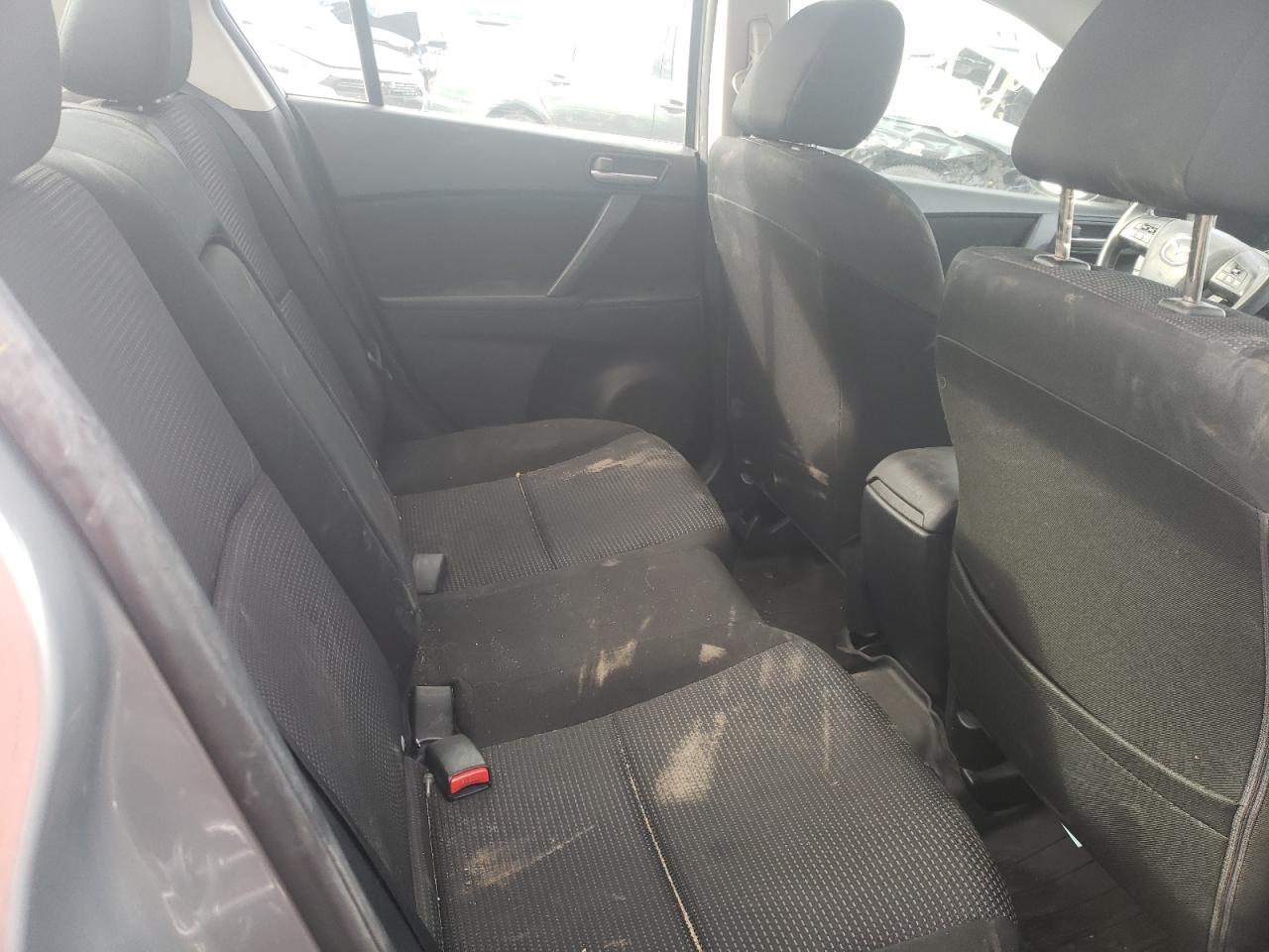 Photo 6 from auction – 2012 MAZDA 3 I with VIN JM1BL1V71C1605512