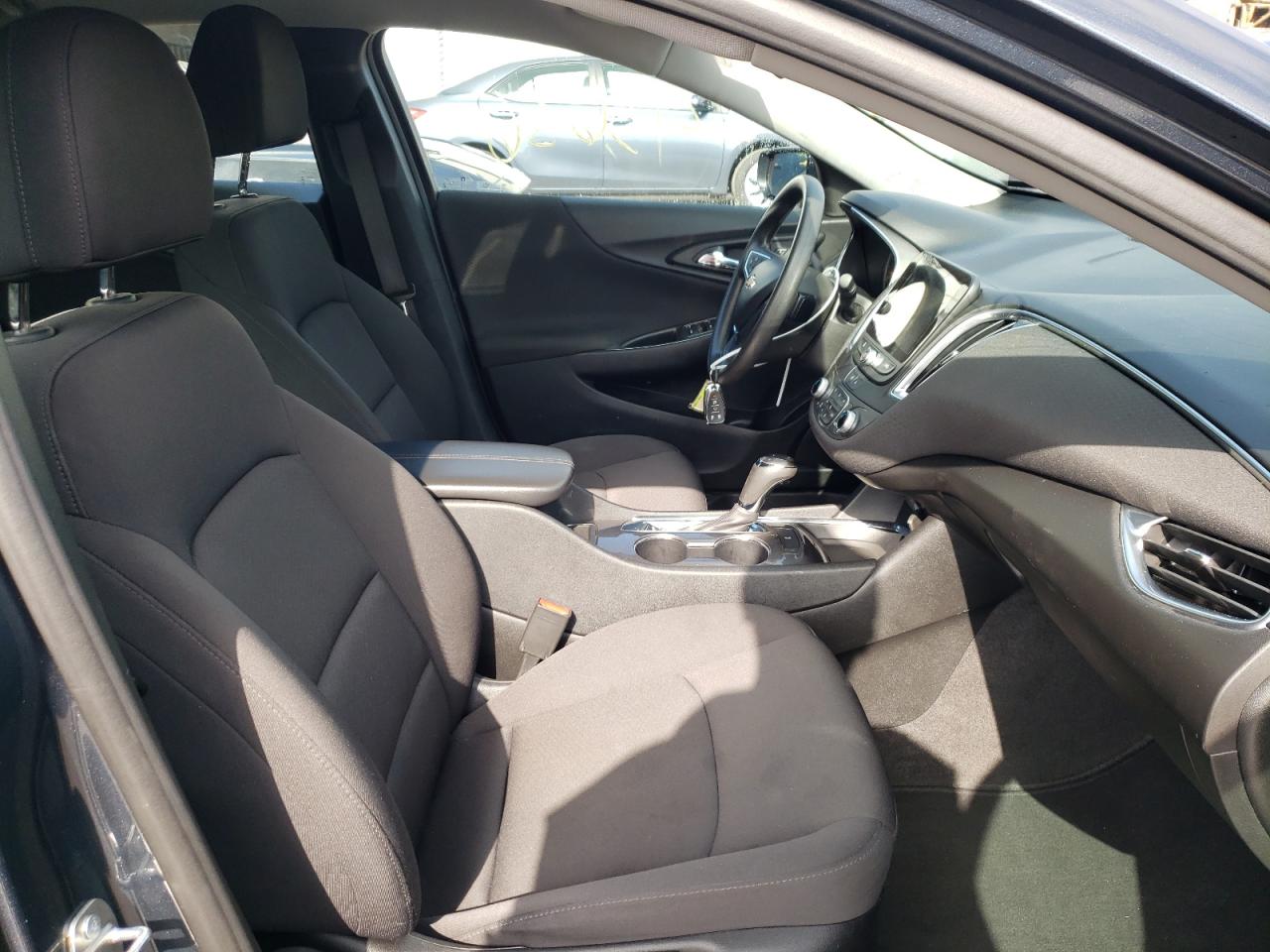 Photo 5 from auction – 2020 CHEVROLET MALIBU LT with VIN 1G1ZD5ST2LF095865