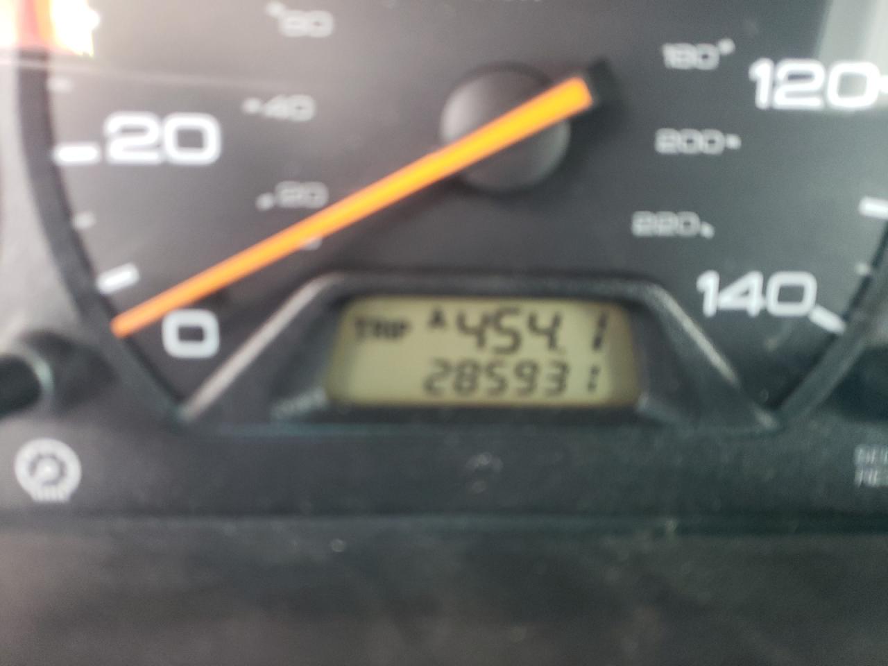 Photo 8 from auction – 2004 HONDA ODYSSEY EX with VIN 5FNRL18964B021093