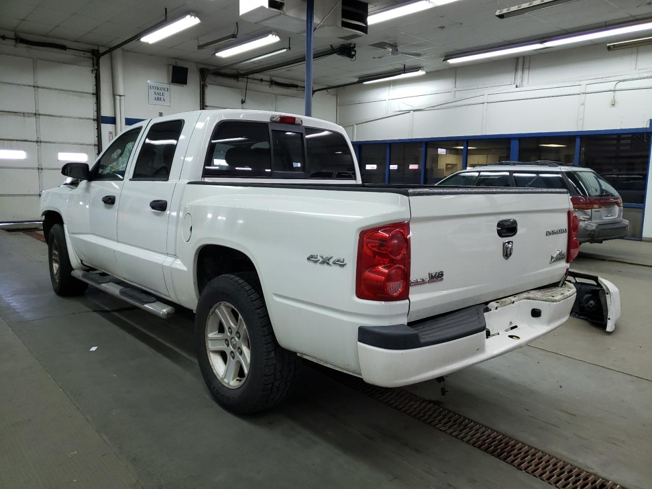Photo 3 from auction – 2011 DODGE DAKOTA SLT with VIN 1D7RW3GK7BS708659