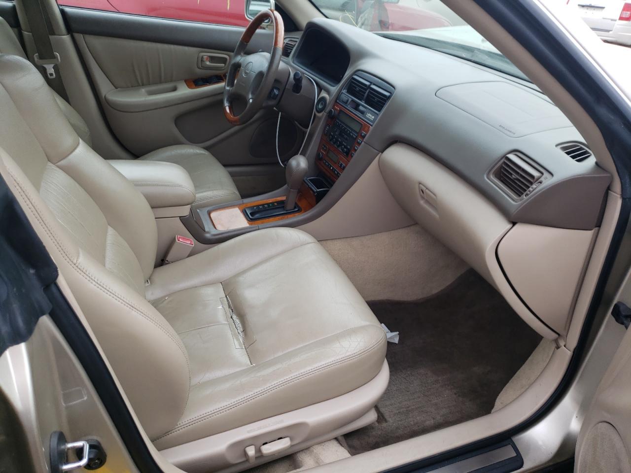Photo 5 from auction – 2000 LEXUS ES 300 with VIN JT8BF28G0Y0286348