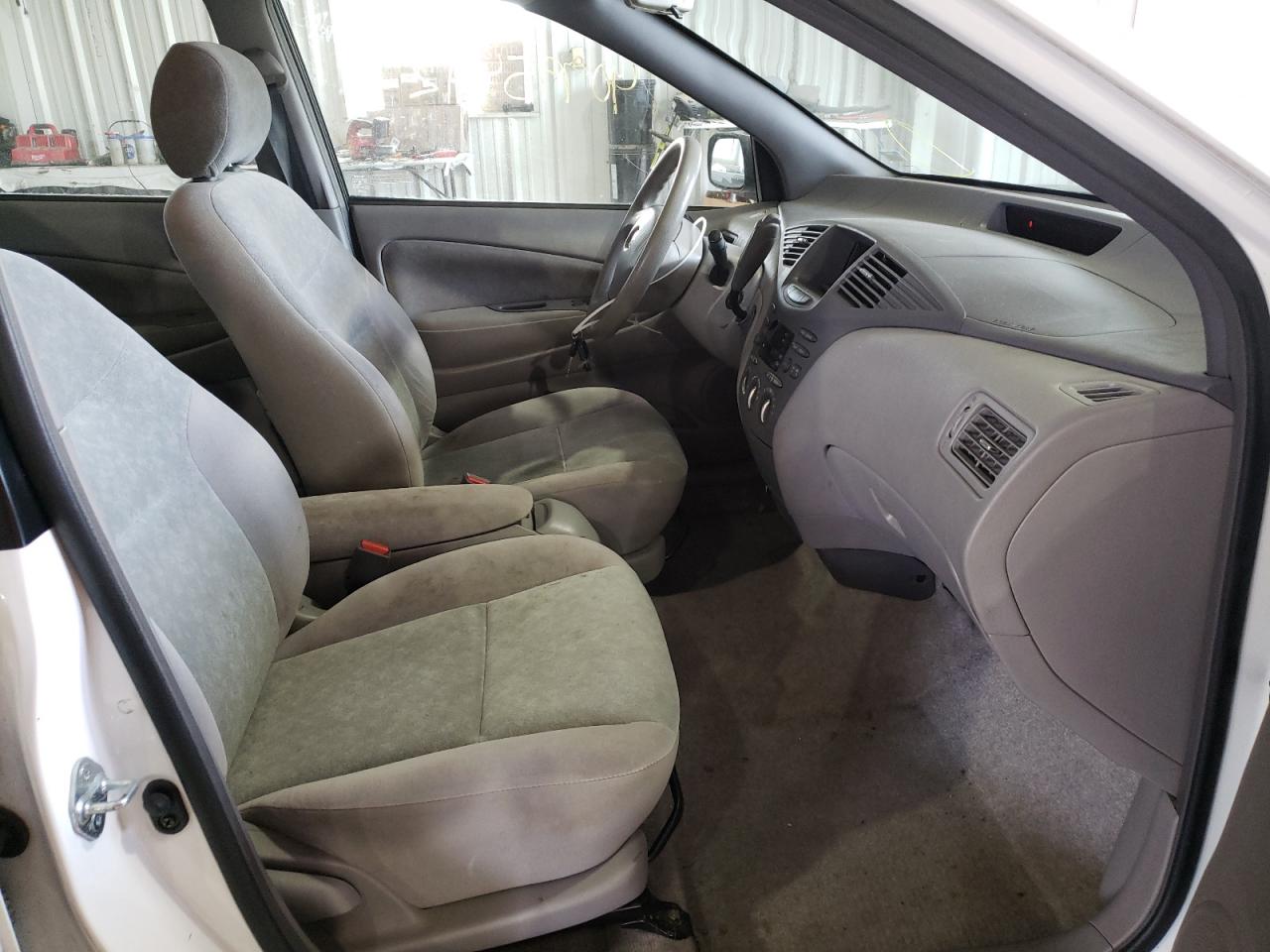 Photo 5 from auction – 2001 TOYOTA PRIUS with VIN JT2BK12UX10026415