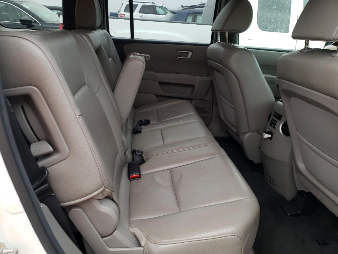 Photo 6 from auction – 2012 HONDA PILOT EXL with VIN 5FNYF3H51CB042783