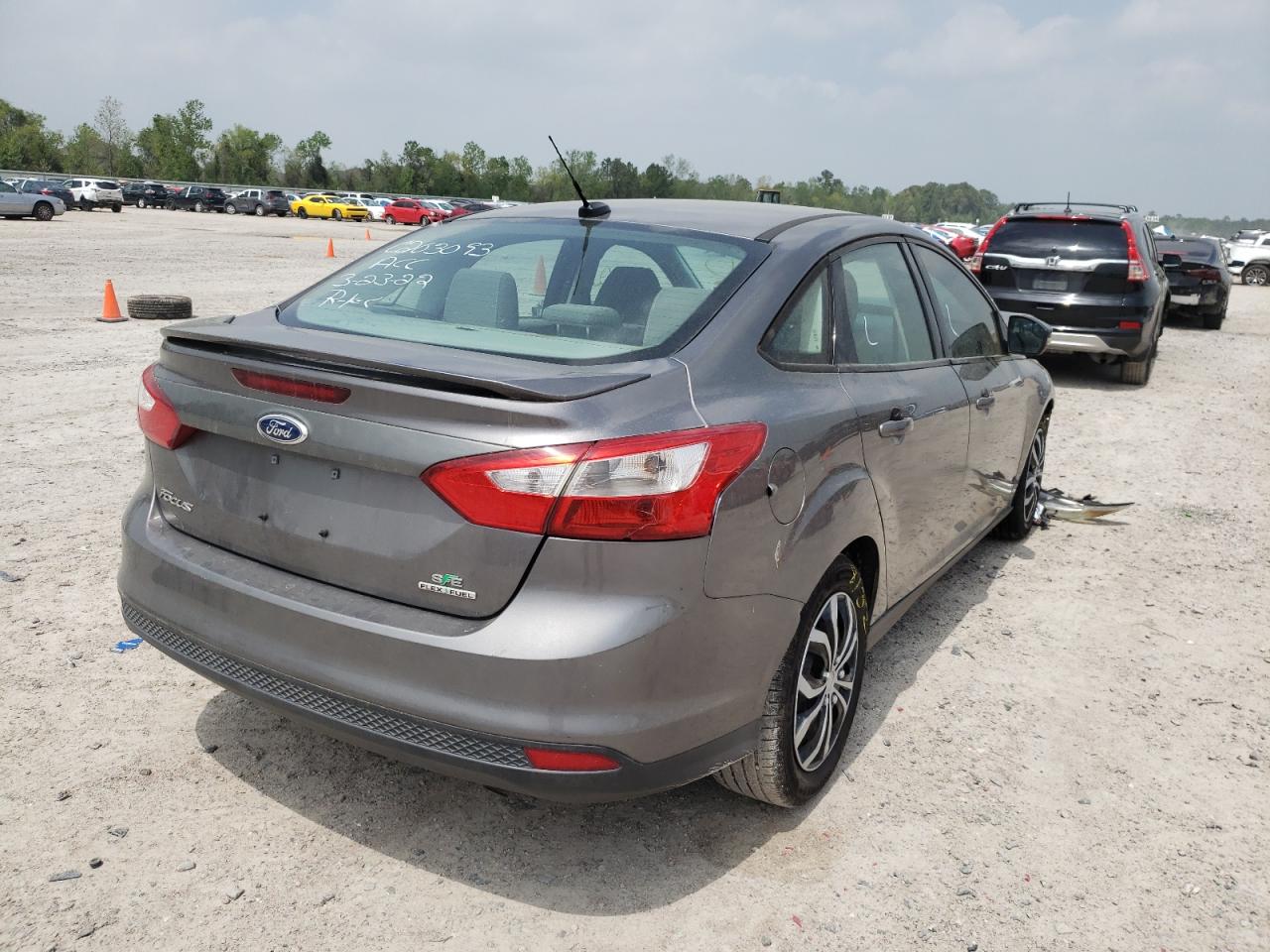 Photo 4 from auction – 2013 FORD FOCUS SE with VIN 1FADP3F21DL363859