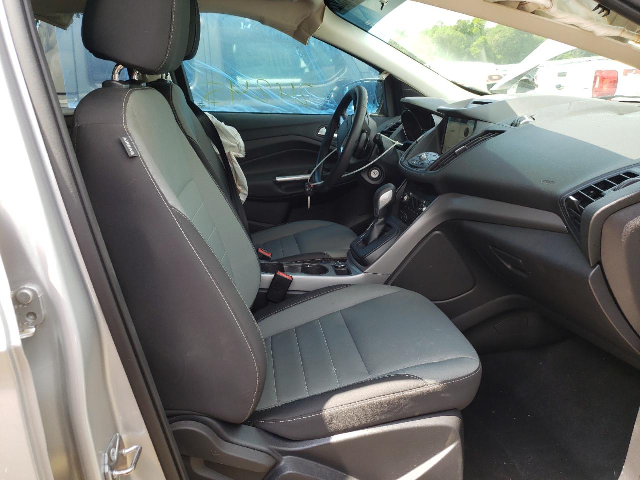 Photo 5 from auction – 2016 FORD ESCAPE SE with VIN 1FMCU0GX0GUB88215