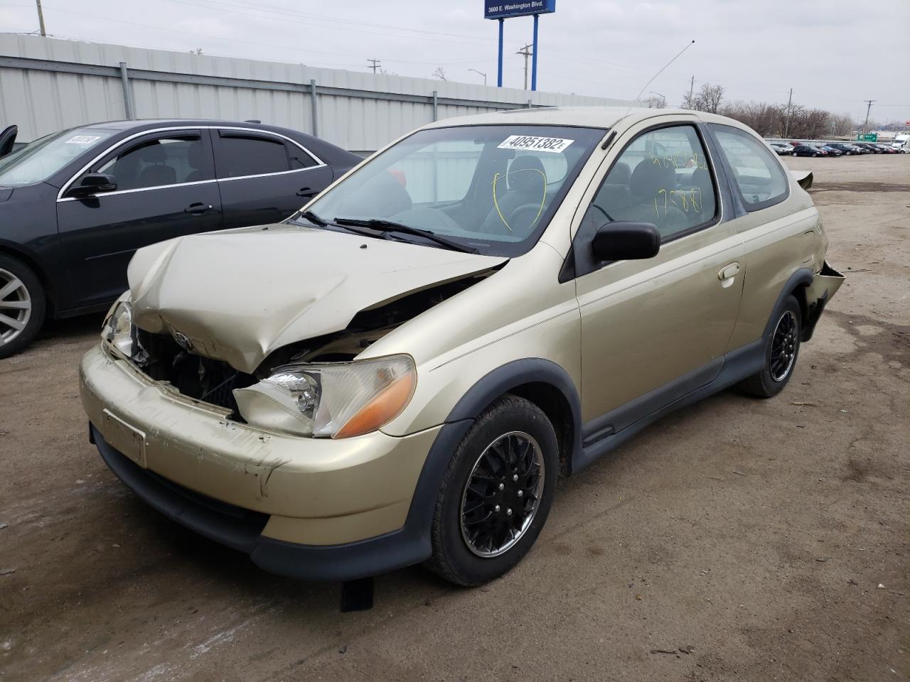 Фото 2 с аукциона – 2000 TOYOTA ECHO с VIN JTDAT123XY0067855