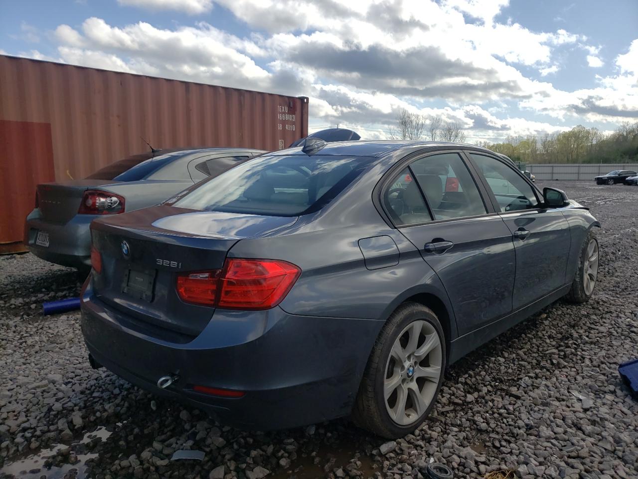 Photo 4 from auction – 2015 BMW 328 I with VIN WBA3A5C53FF608239