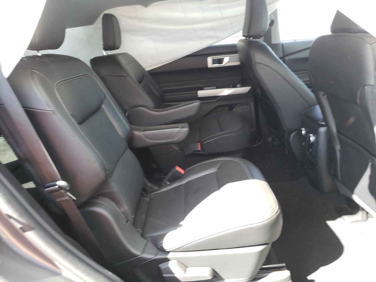 Photo 6 from auction – 2021 FORD EXPLORER L with VIN 1FMSK7FH5MGA85757