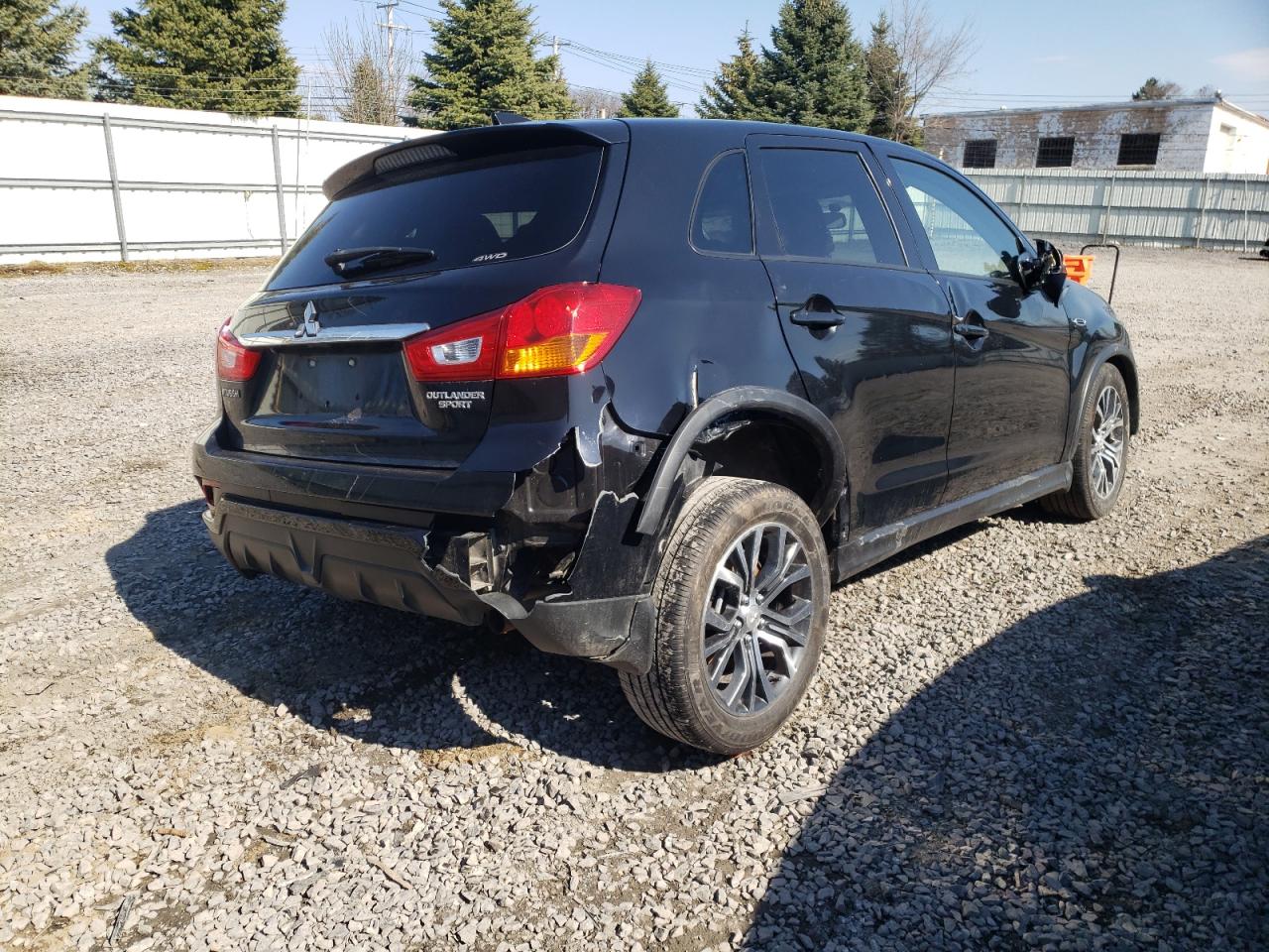 Photo 4 from auction – 2018 MITSUBISHI OUTLANDER with VIN JA4AR3AU1JU016600